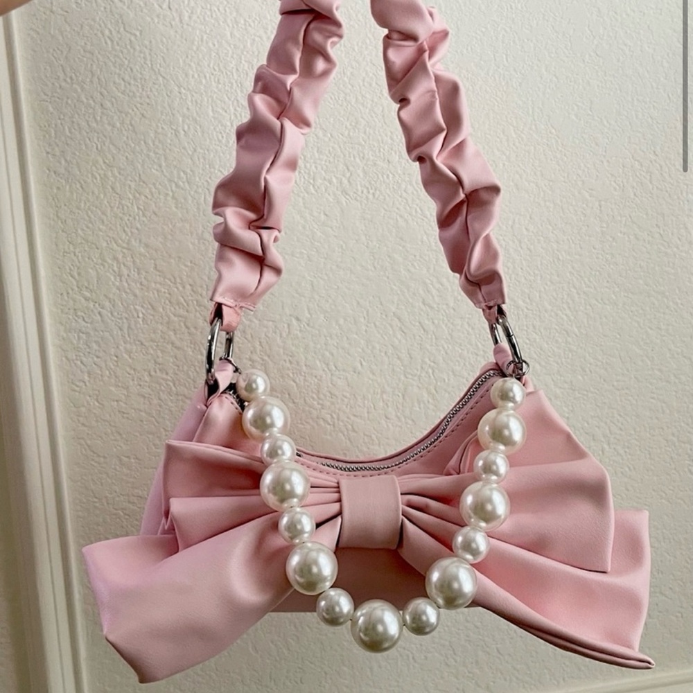 Brand New** Pink Bow Purse with Pearl Strap